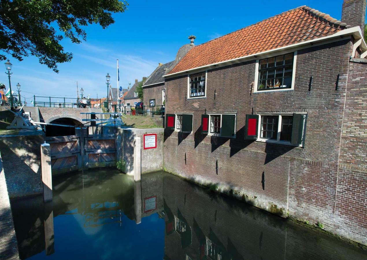 Waterland Hoge Huis Monnickendam Exterior photo